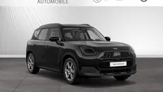 Midnight black metallic Gebraucht 2025 Mini Countryman SUV | 40.400 € (Superpreis)