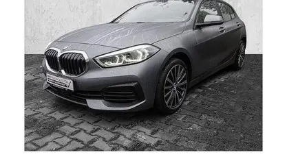 Frozen pure grey Gebraucht 2022 BMW 118 Advantage Kleinwagen | 22.904 € (Fairer Preis)