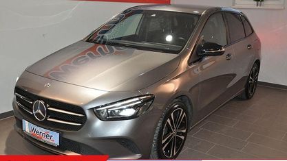 Używany Mercedes B200 163 KM (119 kW) 2019 Szary Minivan
