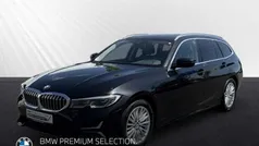Schwarz Gebraucht 2022 BMW 320 Luxury Line Kombi | 34.798 € (Fairer Preis)