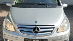 Grau Gebraucht 2006 Mercedes B200 Van / Kleinbus | 3.700 € (Fairer Preis)