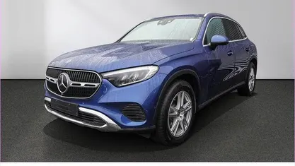 Lack spektralblau Gebraucht 2023 Mercedes GLC220 Avantgarde SUV | 47.880 € (Fairer Preis)