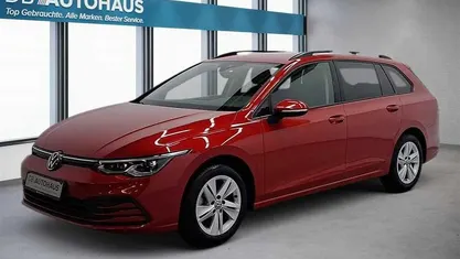 Gebraucht VW Golf VIII Life 150 PS (110 kW) 2024 Rot Kombi