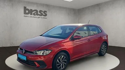 Kings red metallic Gebraucht 2025 VW Polo Life Limousine | 20.800 € (Fairer Preis)