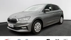 Grau Gebraucht 2024 Skoda Fabia Selection Limousine | 17.490 € (Fairer Preis)
