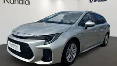 Silber Gebraucht 2021 Toyota Corolla Limousine | 20.990 € (Fairer Preis)