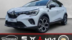 Himalayaweiss / onyxschwarz Gebraucht 2024 Mitsubishi ASX Edition SUV | 24.990 € (Superpreis)
