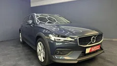Denim blue / metallic Gebraucht 2021 Volvo V60 CC Kombi | 34.999 € (Fairer Preis)