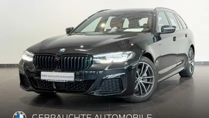 Gebraucht BMW 520 M Sport 197 PS (144 kW) 2022 Schwarz Kombi