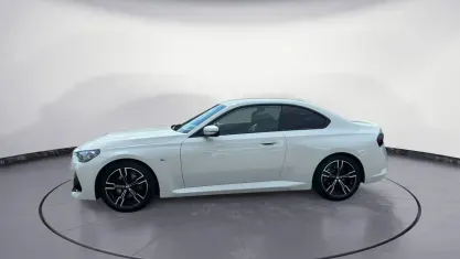 Gebraucht BMW 220 M Sport 184 PS (135 kW) 2025 Weiß Coupé