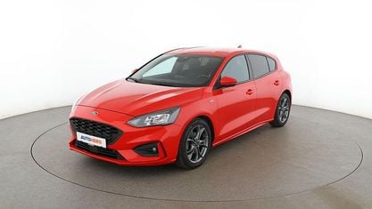 Używany Ford Focus ST-Line 182 KM (133 kW) 2020 Czerwony Sedan/Limuzyna
