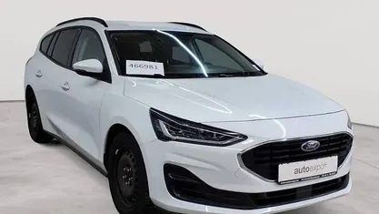 Gebraucht Ford Focus Cool & Connect 120 PS (88 kW) 2023 Frozen white Kombi