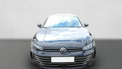 Gebraucht VW Passat Business 150 PS (110 kW) 2024 Kombi
