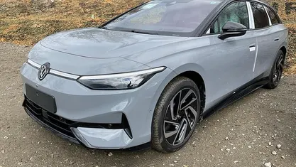 Neu VW ID.7 Pro 210 kW (286 PS) 2026 Mondsteingrau/ dach schwarz Kombi