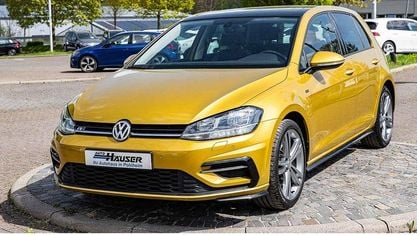 Używany VW Golf VII R-line 150 KM (110 kW) 2018 Żółty Sedan/Limuzyna