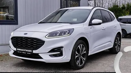 Weiß Gebraucht 2023 Ford Kuga ST-Line X SUV | 27.850 € (Fairer Preis)