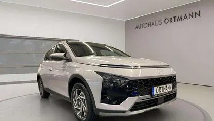 Grau Gebraucht 2025 Hyundai Bayon Trend SUV | 22.990 € (Fairer Preis)