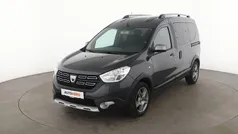 Grau Gebraucht 2020 Dacia Dokker Stepway Van | 16.150 € (Fairer Preis)