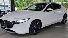 Snowflake white Gebraucht 2023 Mazda 3 Exclusive-Line Limousine | 25.990 € (Fairer Preis)