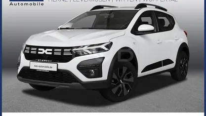 Weiß Gebraucht 2025 Dacia Sandero Expression Limousine | 18.888 € (Fairer Preis)