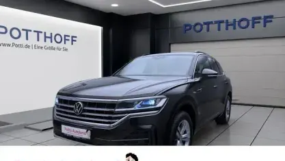 Gebraucht VW Touareg R-line 231 PS (169 kW) 2023 Braun SUV