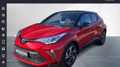 Karminarot (rot) Gebraucht 2022 Toyota C-HR Team SUV | 24.980 € (Fairer Preis)