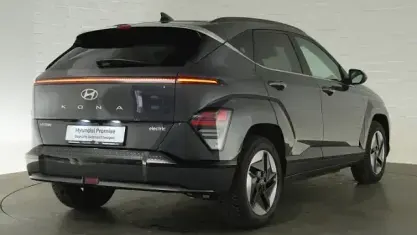 Gebraucht Hyundai Kona Trend 160 kW (218 PS) 2024 Grau SUV