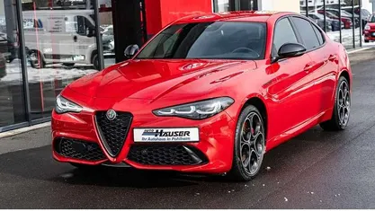 Rot Gebraucht 2024 Alfa Romeo Giulia Competizione Limousine | 39.875 € (Superpreis)