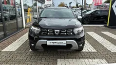 Perlmuttschwarz (schwarz) (schwarz) Gebraucht 2023 Dacia Duster Prestige SUV | 15.850 € (Fairer Preis)