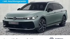 Maripositgrün metallic Gebraucht 2024 VW Passat R-line Kombi | 47.450 € (Fairer Preis)
