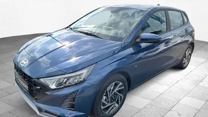 Blau Neu 2025 Hyundai i20 Trend Limousine | 24.850 € (Fairer Preis)