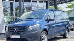 Blau (stahlblau) Gebraucht 2021 Mercedes Vito Van / Kleinbus | 39.690 € (Guter Preis)