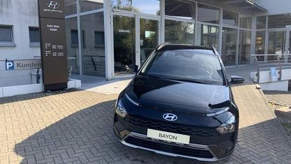Gebraucht Hyundai Bayon Select 101 PS (74 kW) 2025 Phantom black SUV
