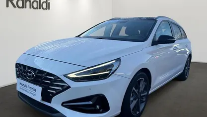 Weiss Gebraucht 2021 Hyundai i30 Edition 30+ Kombi | 17.990 € (Fairer Preis)