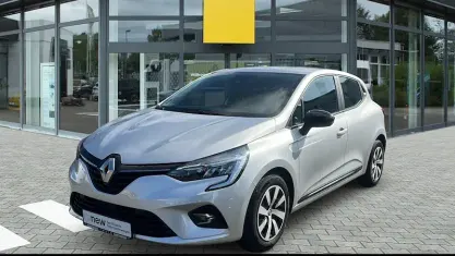 Gebraucht Renault Clio V Equilibre 67 PS (49 kW) 2023 Grau Kleinwagen