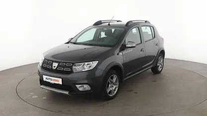 Grau Gebraucht 2019 Dacia Sandero Prestige Limousine | 8.770 € (Fairer Preis)