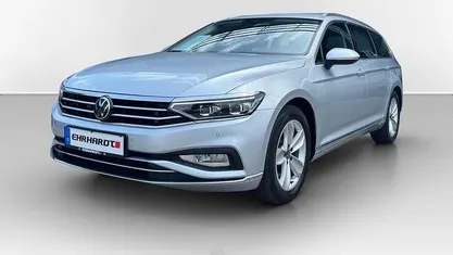Silber Gebraucht 2022 VW Passat Elegance Kombi | 26.479 € (Guter Preis)