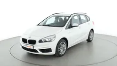 Weiß Gebraucht 2016 BMW 218 Active Tourer Basis Van / Kleinbus | 12.190 € (Fairer Preis)
