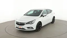Weiß Gebraucht 2017 Opel Astra Dynamic Limousine | 13.080 € (Fairer Preis)