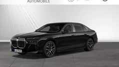 Saphirschwarz metallic Gebraucht 2024 BMW i7 M Sport Limousine | 83.800 € (Fairer Preis)