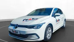 Pure white Gebraucht 2023 VW Golf VIII Life Limousine | 24.990 € (Fairer Preis)