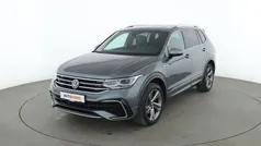 Grau Gebraucht 2022 VW Tiguan Allspace R-line SUV | 36.260 € (Fairer Preis)