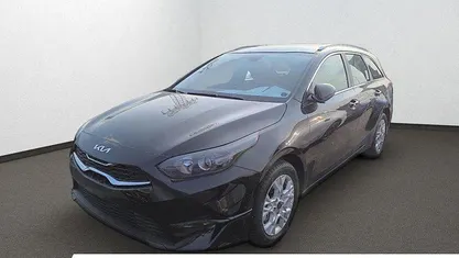 Neu Kia Ceed Sportswagon 140 PS (102 kW) 2025 Schwarz Kombi