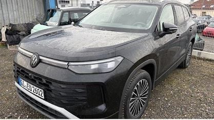 Gebraucht VW Tayron Life 150 PS (110 kW) 2026 Schwarz SUV