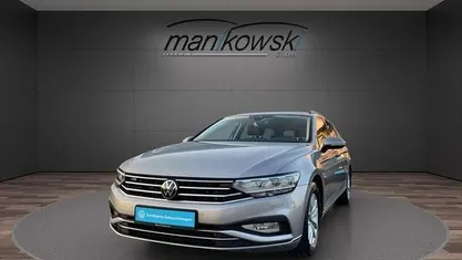 Silber Gebraucht 2022 VW Passat Business Kombi | 22.901 € (Fairer Preis)