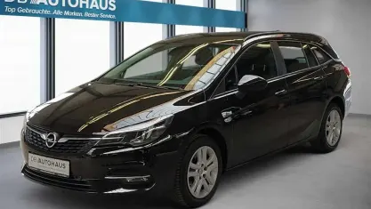 Gebraucht Opel Astra Edition 105 PS (77 kW) 2022 Schwarz Kleinwagen