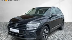 Schwarz Gebraucht 2024 VW Tiguan Move SUV | 34.889 € (Fairer Preis)