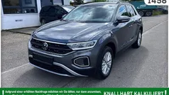 Gebraucht 2023 VW T-Roc Life SUV | 20.111 € (Fairer Preis)