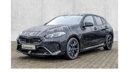 Schwarz Gebraucht 2025 BMW M135 Performance Kleinwagen | 41.440 € (Superpreis)