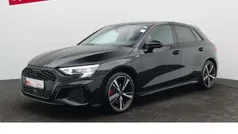 Mythosschwarz metallic Gebraucht 2024 Audi A3 Sportback S-Line Limousine | 36.881 € (Fairer Preis)